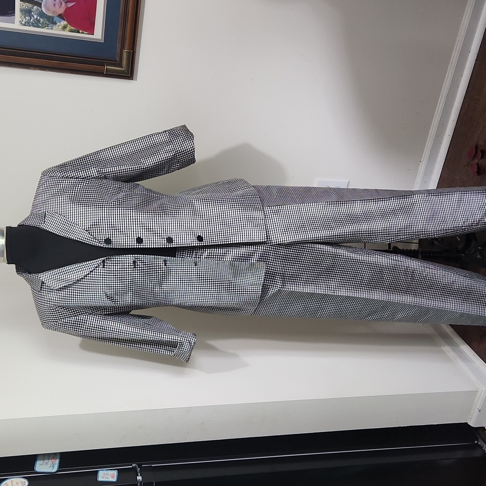 100% Silk - Black and White Checked Pants Suit by "Le Suit" - Size 10 Petite